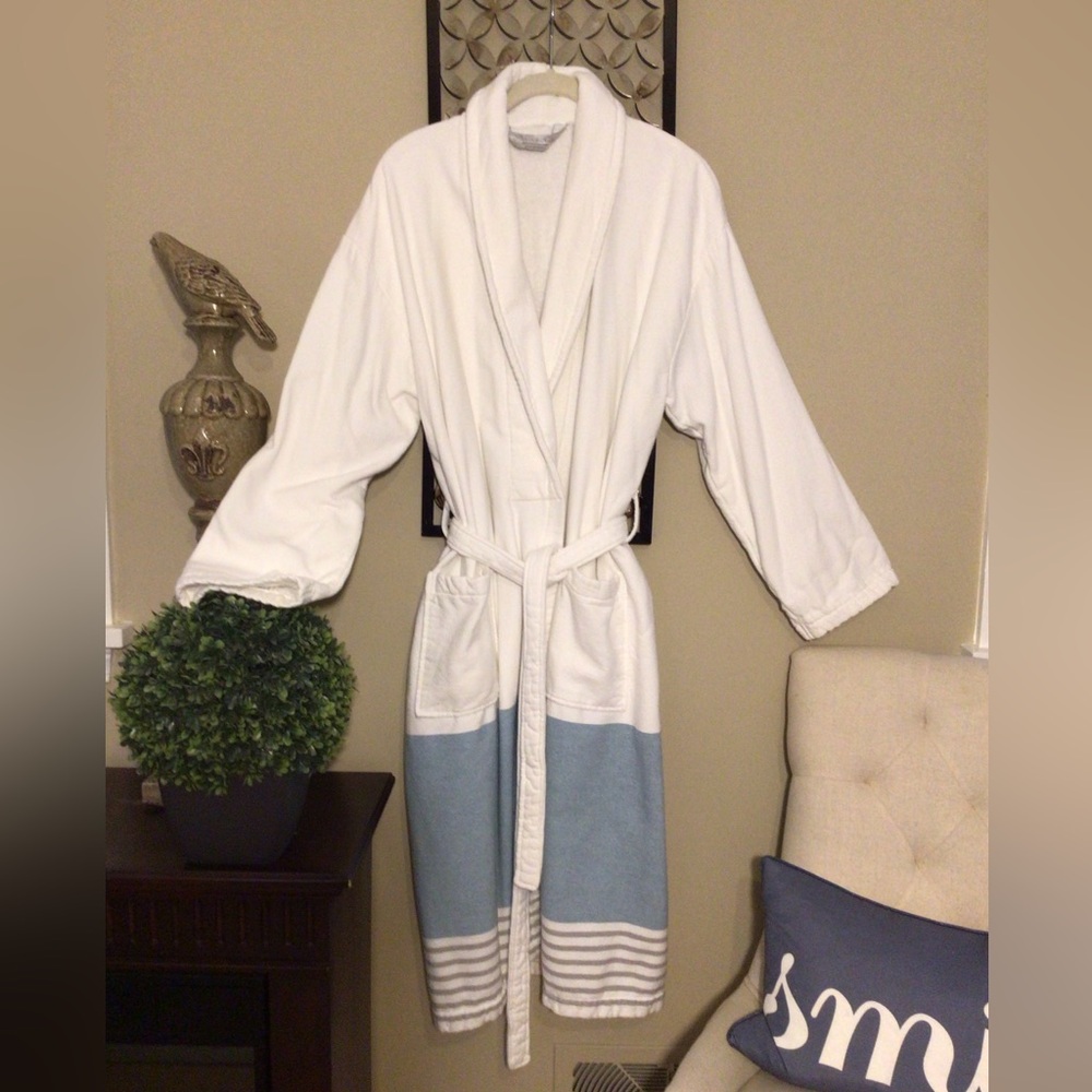 Peacock Alley White and Blue Bathrobe